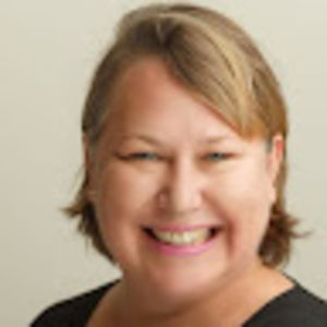 Meet your Posher, Hilary